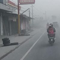 Gunung Merapi Kembali Erupsi dengan Tinggi Kolom Abu Capai 6 Km