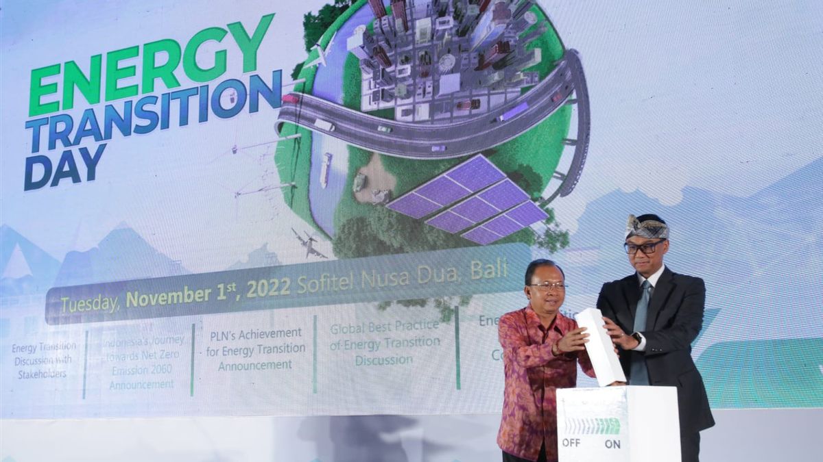 在G20峰会之前，PLN在巴厘岛展示了2座太阳能发电厂和33座光伏屋顶