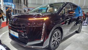 GAC E8 Resmi Ramaikan Pasar MPV Hybrid di Indonesia, Tantang Wuling Darion