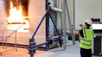 ドバイには建築材料試験の実験室があります:火災安全証明書、建設工事条件の発行