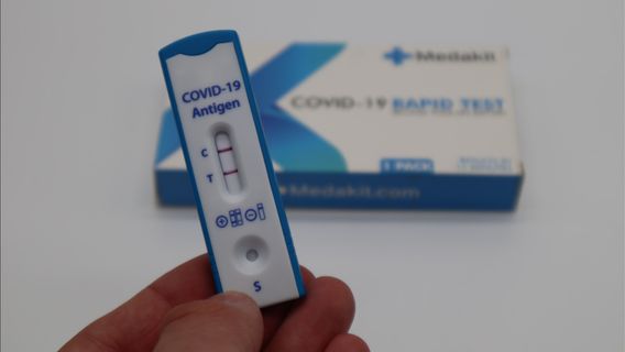 Kemenkes Tetapkan Penggunaan Rapid Test Antigen untuk Lacak Kasus COVID-19