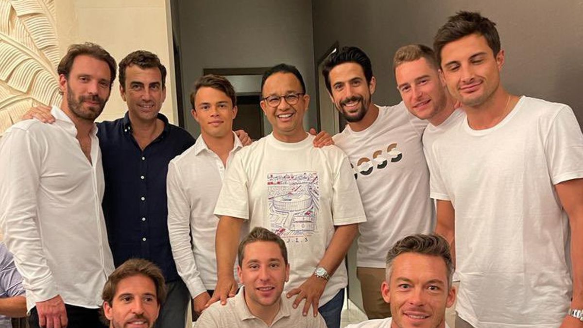 Ahead Of Formula E Jakarta, Anies Baswedan Shows Photos With Racers: We Have Long Talks About Jakarta