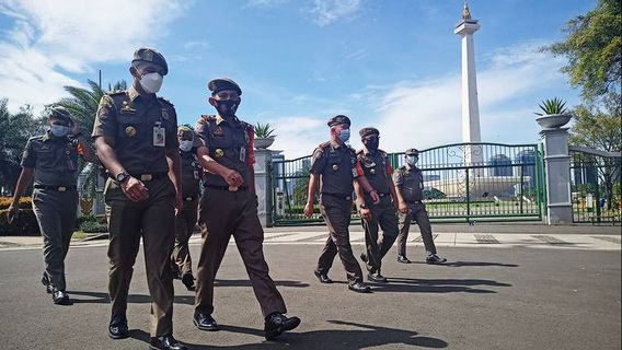 1.200 Satpol PP Bakal Razia Kerumunan Malam Tahun Baru di Ibu Kota   