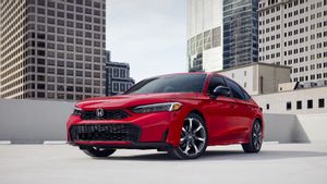 Honda Civic présente avec une option hybride pour la première fois, à savoir sa consommation de carburant