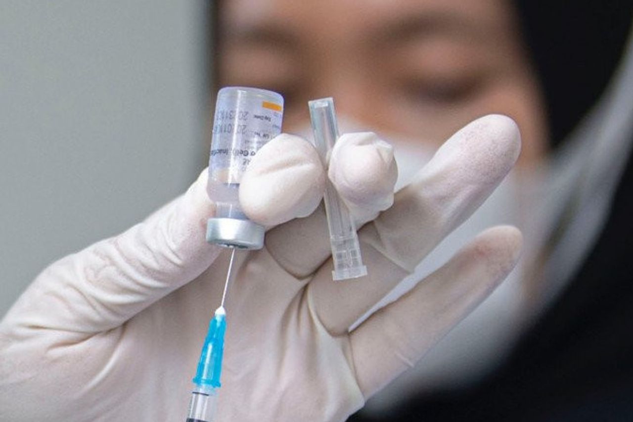 Accelerate Booster Vaccination, Surabaya Health Office Opens Mass Vaccine Center