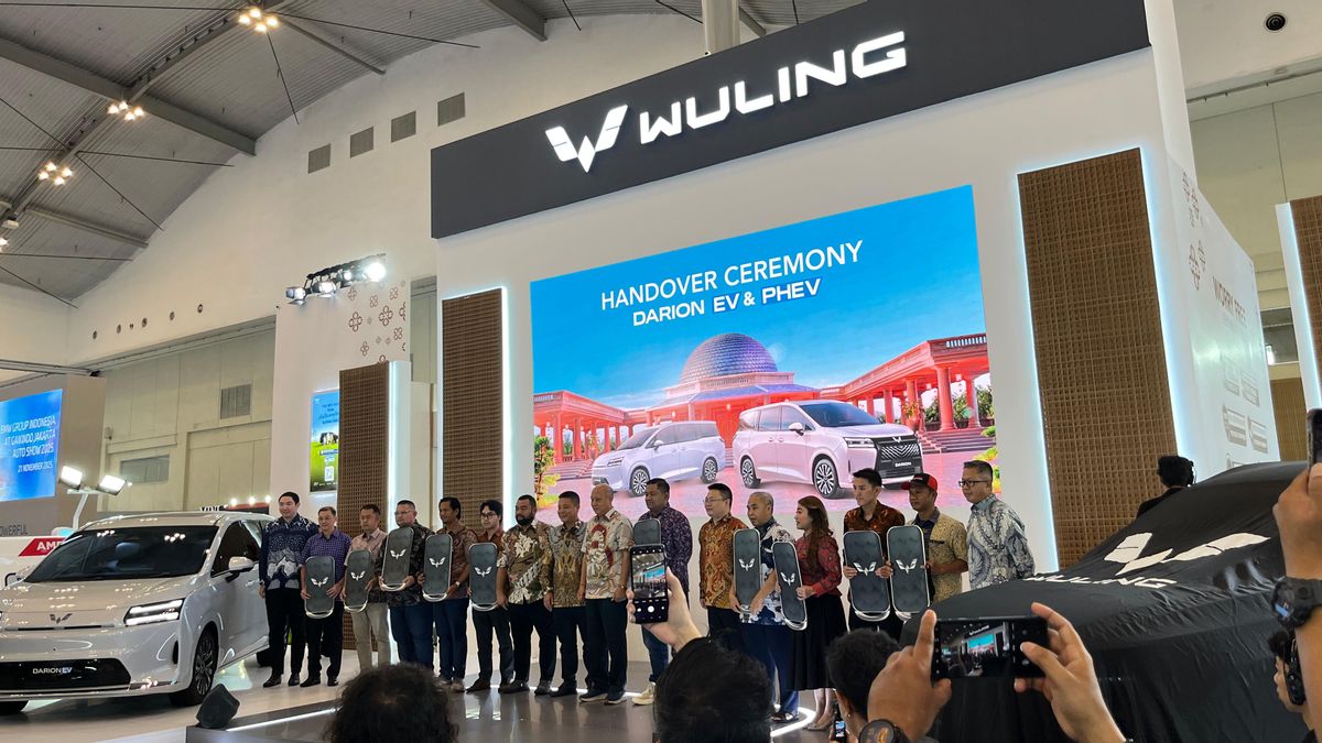 Pesanan Sentuh 1.500 Unit, Wuling Serah Terima Unit MPV Darion di GJAW 2025
