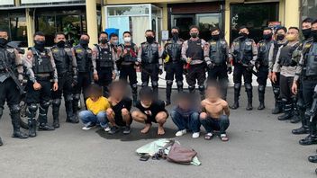 La Police Arrête 5 Adolescents Délinquants Qui Se Sont Affrontés Avec Sajam à Cengkareng