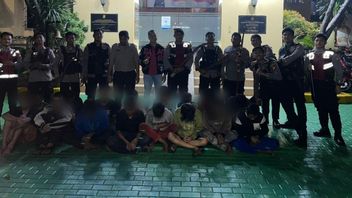 A Total Of 19 Teenagers With Sajam Were Arrested By The Police During A Brawl In West Jakarta
