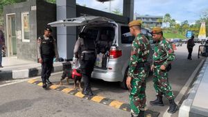 Perketat Perbatasan RI-Malaysia di Kalbar, TNI-Brimob Kerahkan Anjing Pelacak