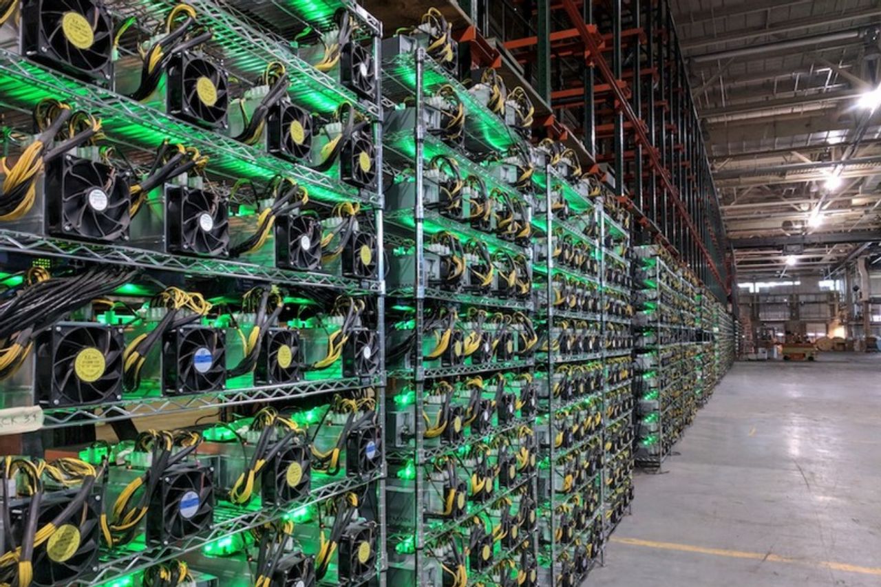 Crypto Mining Company Marathon Digital Partners With Kenya's Ministry Of Energy And Oil