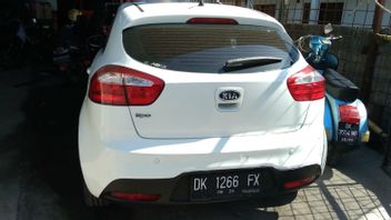 Tipu PNS Jual Mobil BMW dengan Jaminkan Kia Rio, Pria di Bali Setor Uang Kejahatan ke Istri dan Mertua