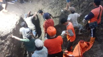    Pekerja Tewas Tertimbun Longsor Saat Penelitian Sesar Aktif di Demak