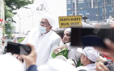 Ahli Hukum Kesehatan yang Dihadirkan Rizieq: Pelanggar Aturan Tak Bisa Dikenakan Sanksi Denda dan Pidana