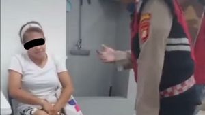 Often Suspected By Store Employees, Middle-aged Woman In Cipayung, East Jakarta Finally Arrested By Curi Kosmetics