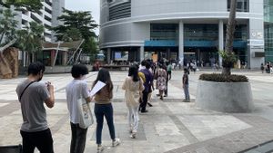 Catat Rekor Infeksi Harian dan Kematian COVID-19, Thailand Ubah Gudang Kargo Bandara Jadi Rumah Sakit
