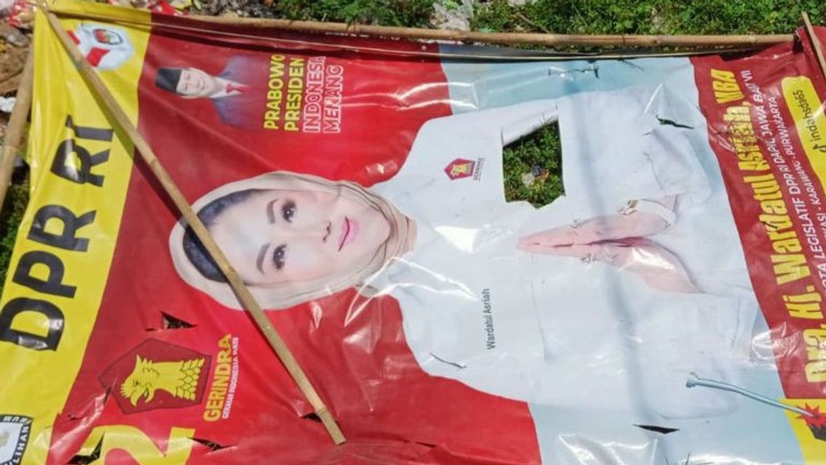 Village Head In Bekasi Enters Hospital Hit By Legislative Billboards