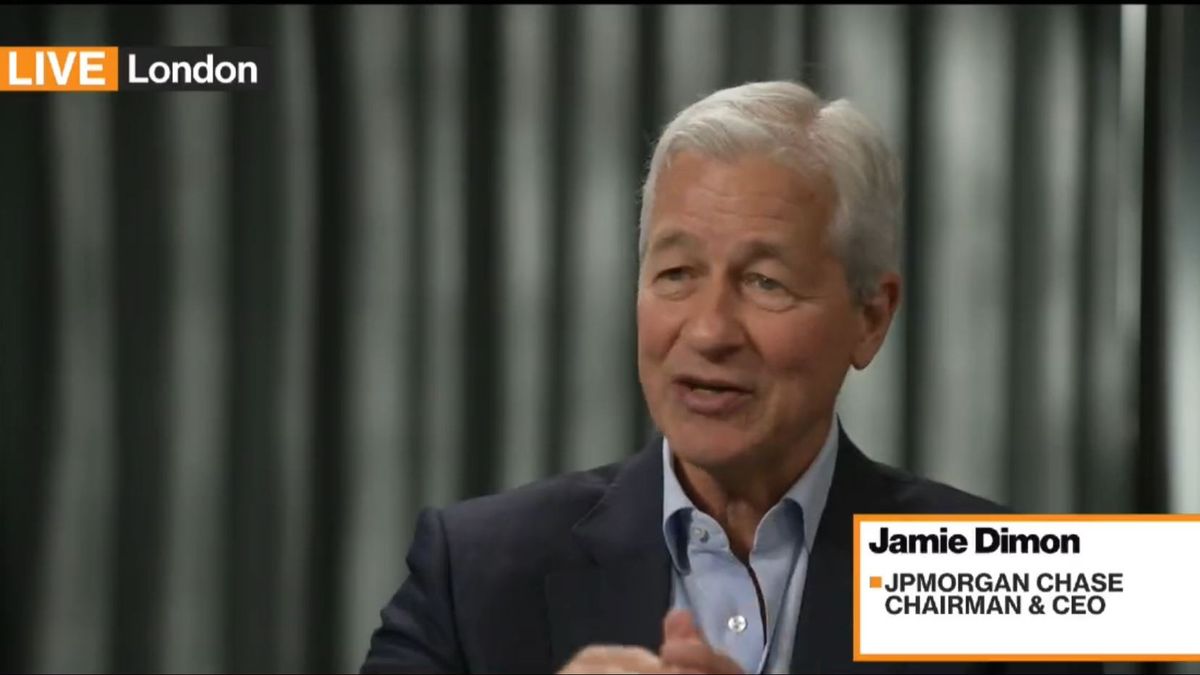 JPMorgan CEO, Says AI Can Replace Human Workers In Many Company Processes