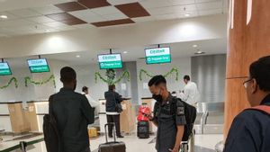 Pakai Paspor Palsu, Pemain Sepak Bola Asal Nigeri Dideportasi dari Surabaya