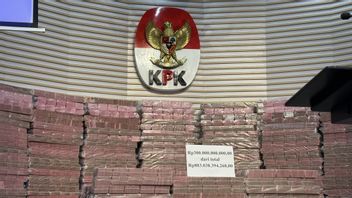 KPK Hands Over Rp833 Billion Looted Money From Fictitious Investment Case To PT Taspen