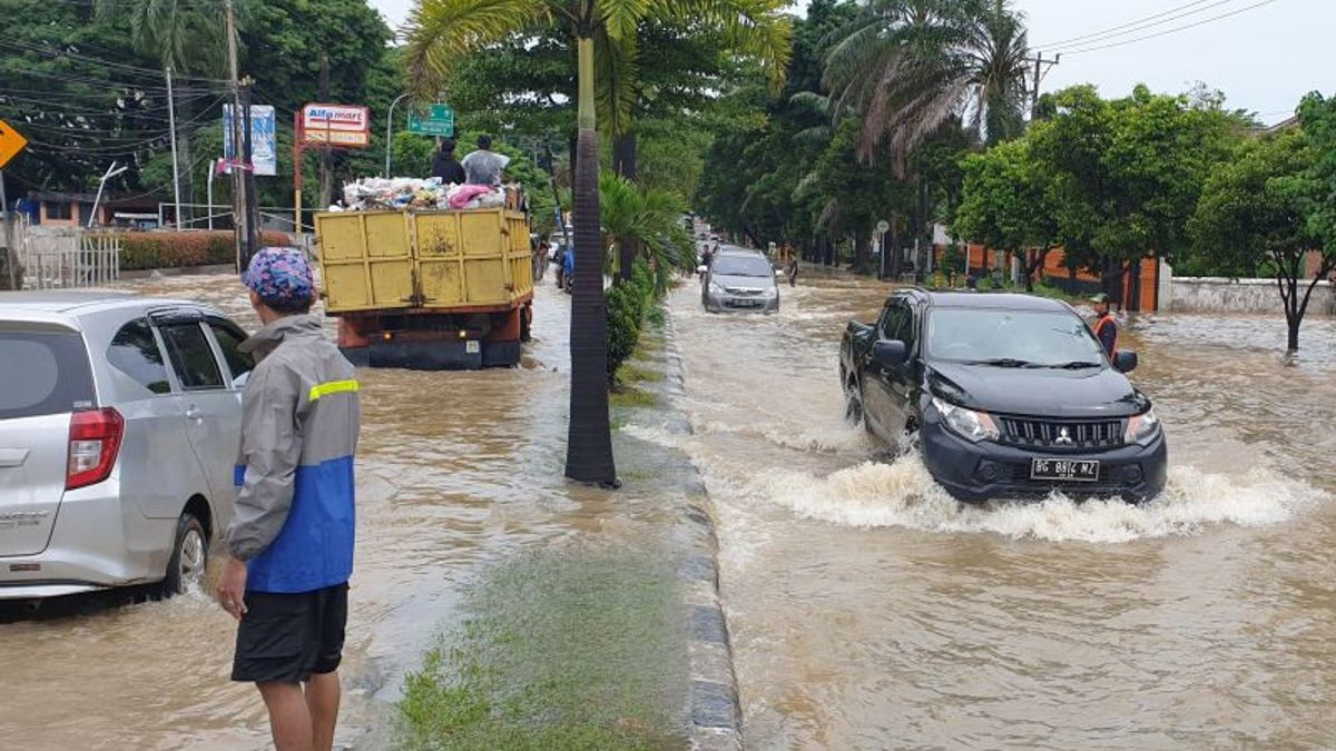Pemkot Palembang Menyiapkan Satgas Banjir Siaga 24 Jam Hadapi Peningkatan Curah Hujan