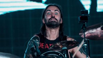 Jay Weinberg Returns To Play For Bruce Springsteen After 15 Years