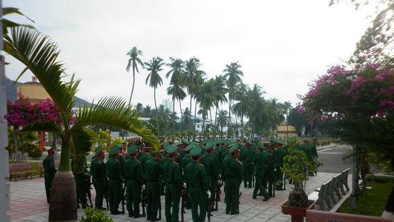 受到 Covid 三角洲变种的打击， Pm Pham Minh Chinh 承认越南正在引发物质和精神危机