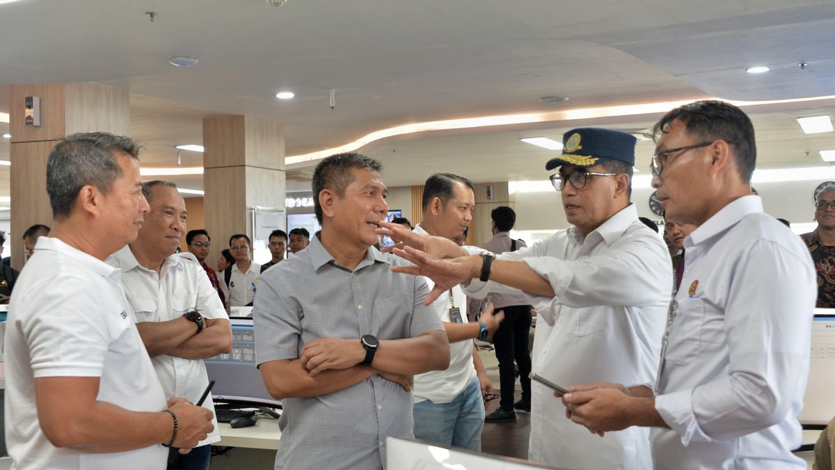 Jelang Diresmikan Jokowi, Menhub Budi Cek Makassar New Port