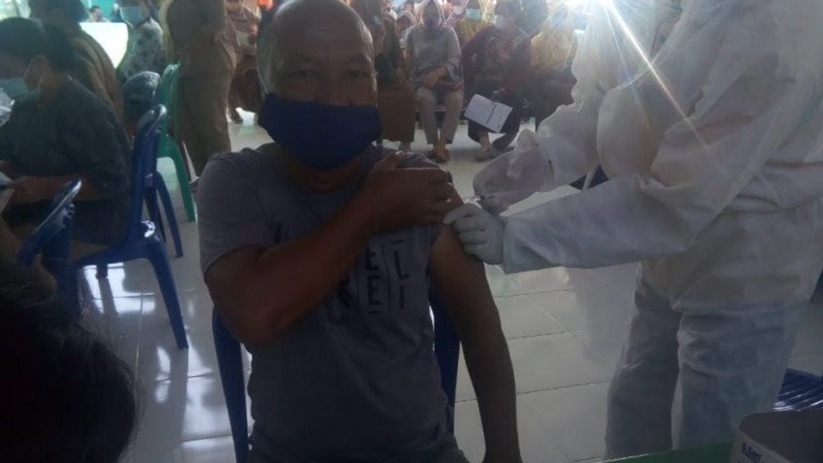 Vaksinasi HUT Bhayangkara; Polres OKU Siapkan Kendaraan Antar Jemput ke Lokasi Penyuntikan