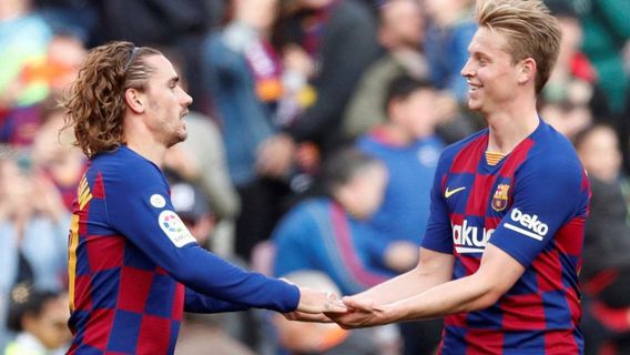 Iniesta yang Yakin De Jong Akan Segera Temukan Permainan Terbaiknya