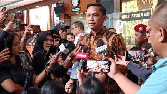 Soroti Data KPK Soal Harun Masiku Pindah Lokasi Sedetik, Kubu Hasto: Secepat Cahaya