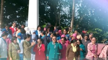 巴布亚妇女受到RA Kartini斗争的启发