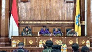 DPRD Setujui Aturan Sopir Taksi Online Wajib Ber-KTP Bali 