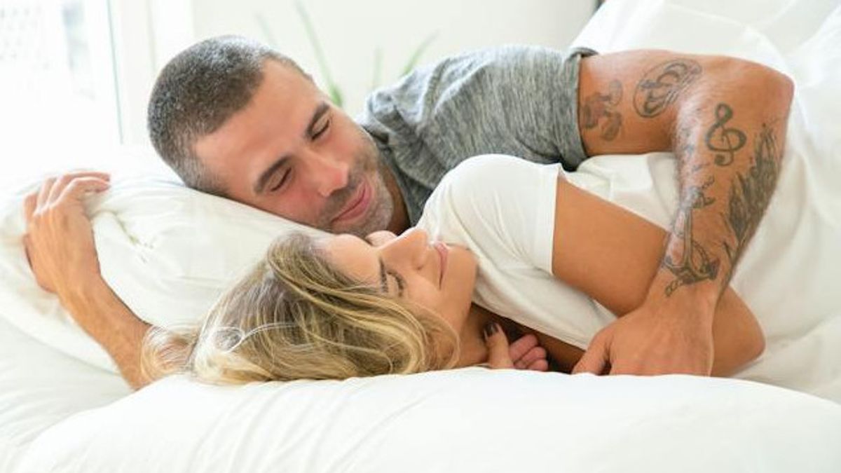根据研究,性生活常规可以加强你和你的伴侣之间的情感纽带