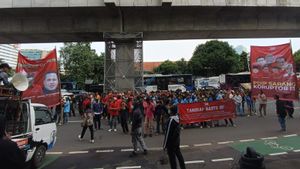 Mahasiswa Gelar Aksi Depan KPK, Desak Segera Tahan Hasto Kristiyanto