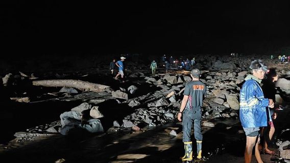 2 Magelang Residents Died Being Carried Away by Merapi Mudflow and Two People are Still Missing