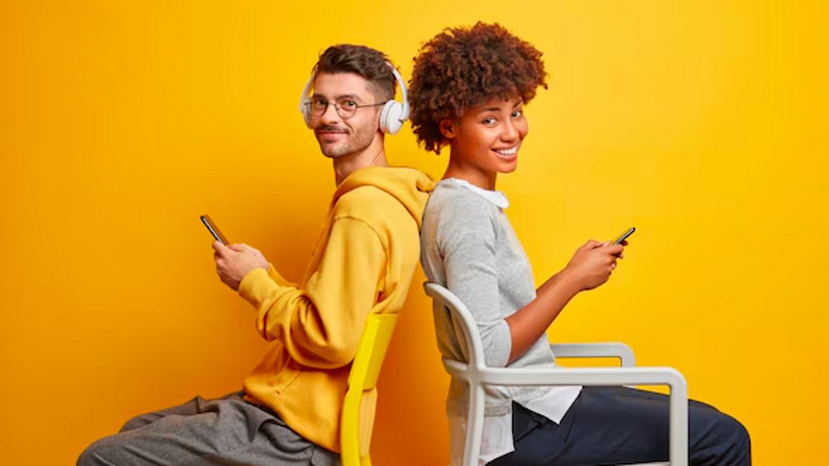 Punya Dua Gadget Sudah Jadi Hal Wajar, Ini Alasannya