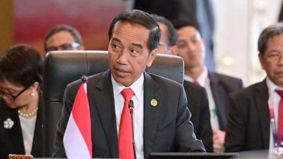Jokowi Visits Malaysia To Discuss Border Issues And Protection Of PMI