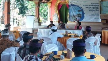 佩林多在巴厘岛彭利普兰举办旅游村管理培训