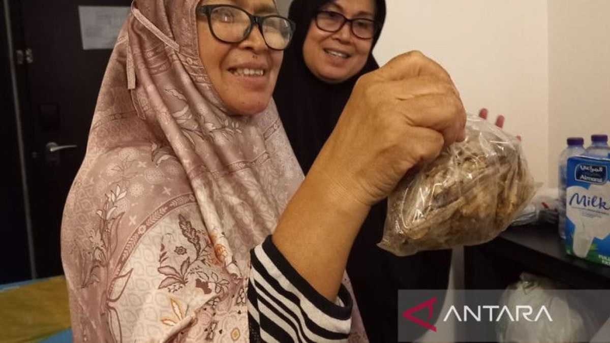 Jemaah Haji Indonesia Bawa Bumbu Pecel dan Rendang, Rindu Kuliner Kampung Halaman