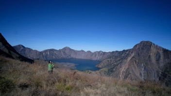 Cuaca Ekstrem, Pendakian Gunung Rinjani Ditutup Mulai 1 Januari hingga 13 Maret 2022