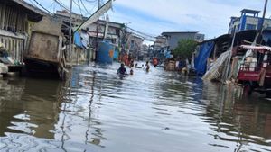 Kali Ciliwung Meluap, 17 RT Banjir hingga 1 Meter   