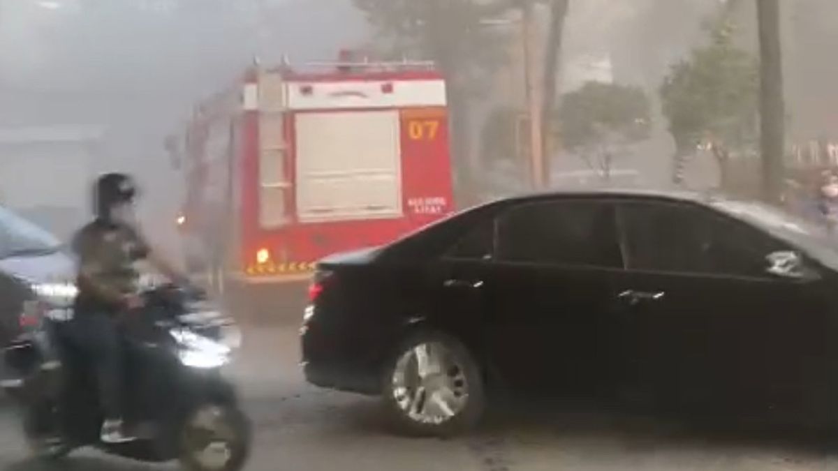 Rooftop Block M Square a pris feu, 20 unités de pompiers déployées