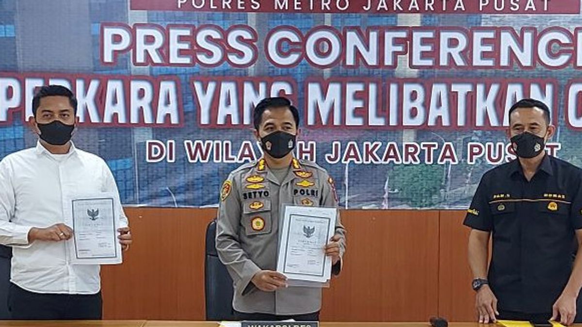 Police Dismantle The Behavior Of FBR And Pancasila Youth On Control Of State Assets In Central Jakarta