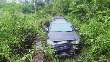 福士汽车集团PJ西南巴布亚州长事故进入丛林
