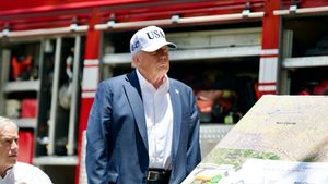 Trump Berlakukan Tarif Impor 30 Persen untuk Meksiko-Uni Eropa