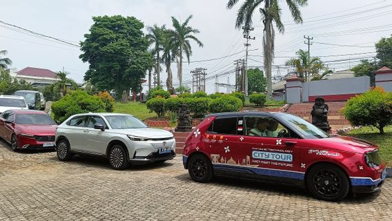 Honda e: City Tour commence à Palembang, électrique et explorez l'histoire de la ville