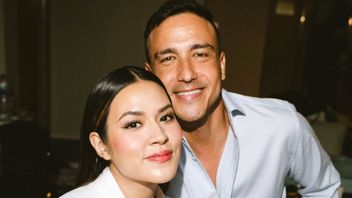 el au divorce de Raisa, Hamish Daud Publier une photo de beauté de la plage