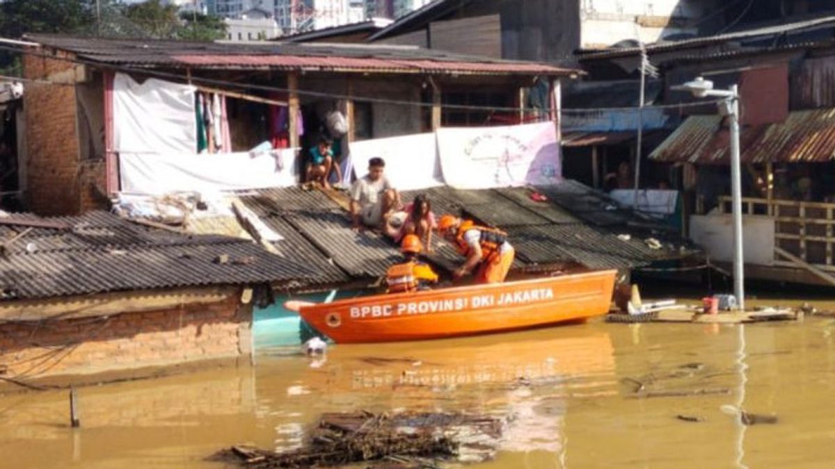 53 RT di Jakarta Terdampak Banjir, Empat Ruas Jalan Terendam Air