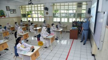 How The Surabaya City Government Anticipates New Clusters In Schools