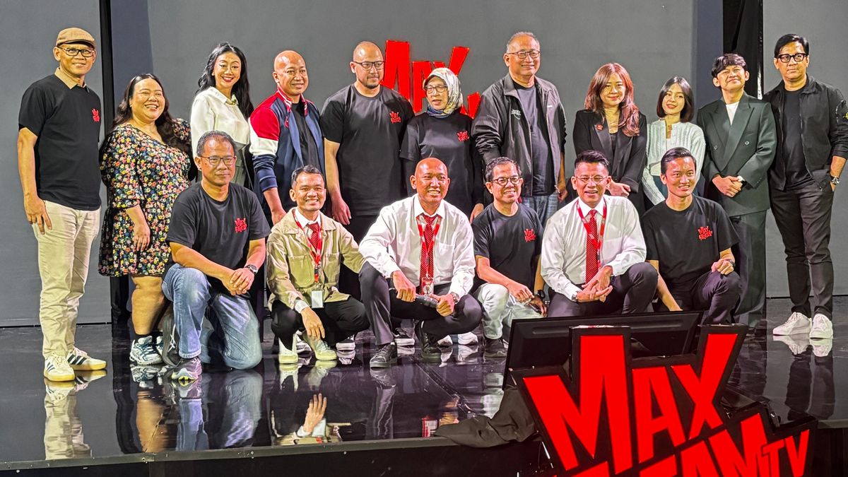 Sitkom Agent 0812が今年のお正月の瞬間を伴うために登場